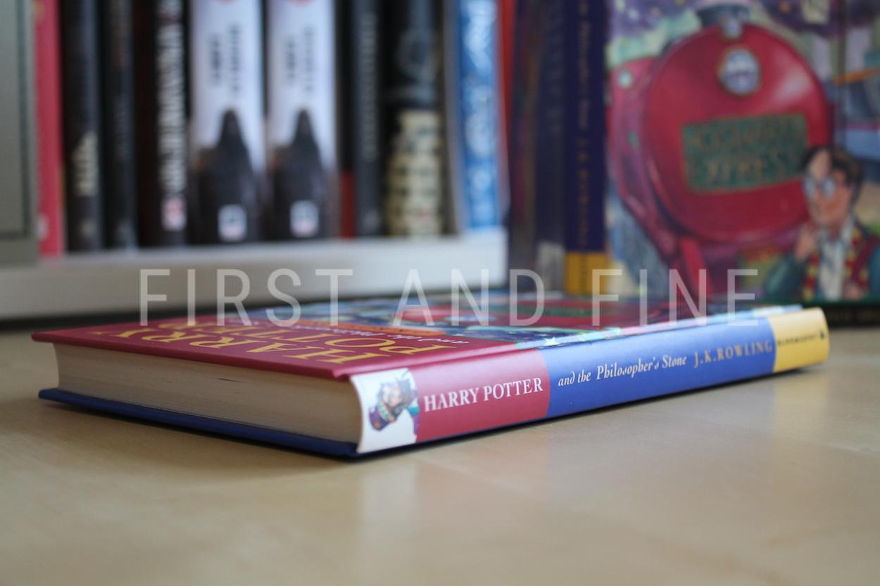 Rowling, JK (1997) 'Harry Potter and the Philosopher's Stone', UK signed first edition, third printing - Image 8