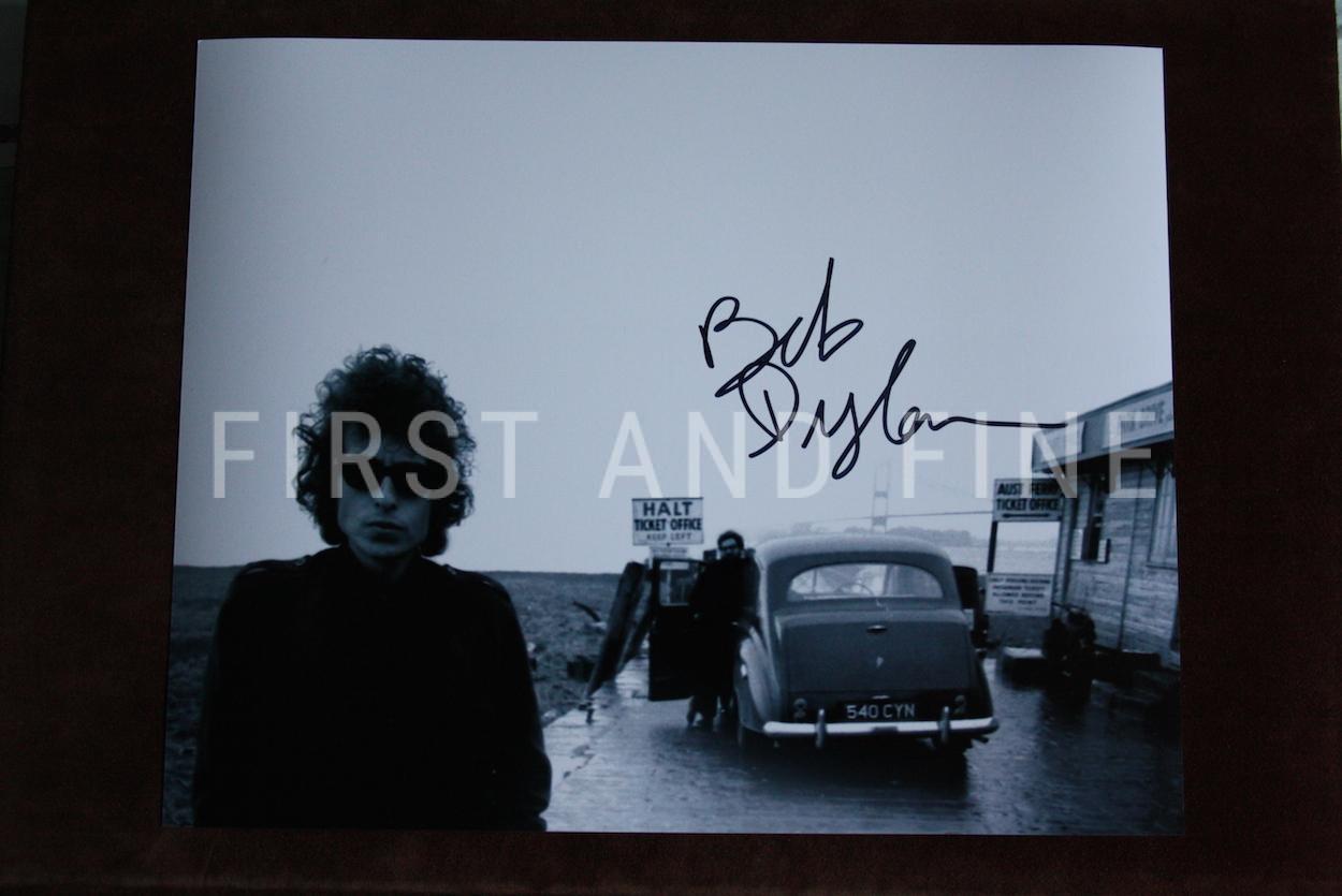 Landy, Elliott (2000) 'Dylan in Woodstock', deluxe limited edition with signed photograph, Genesis Publications - Image 7