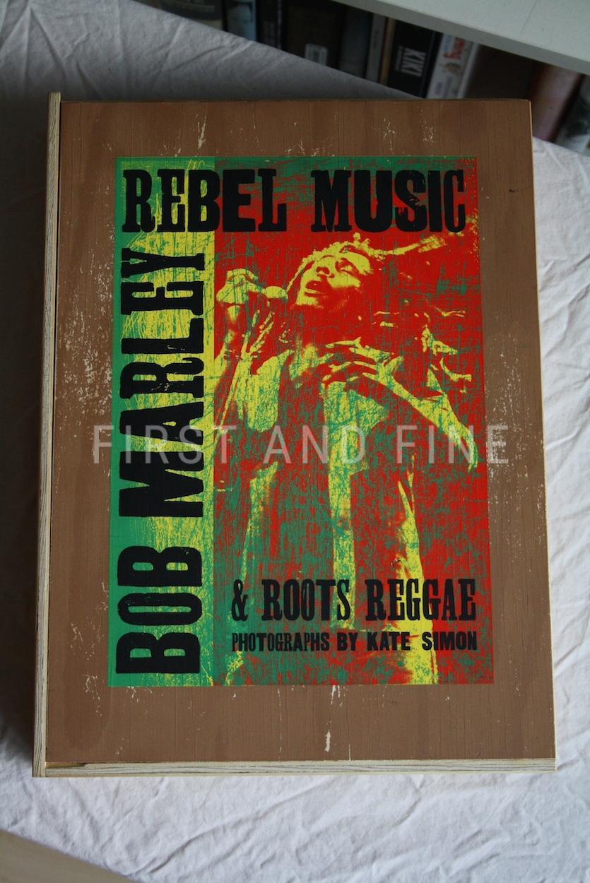 Marley, Bob (2004) 'Rebel Music: Bob Marley and Roots Reggae', deluxe limited edition signed by Kate Simon and Eric Clapton - Image 13