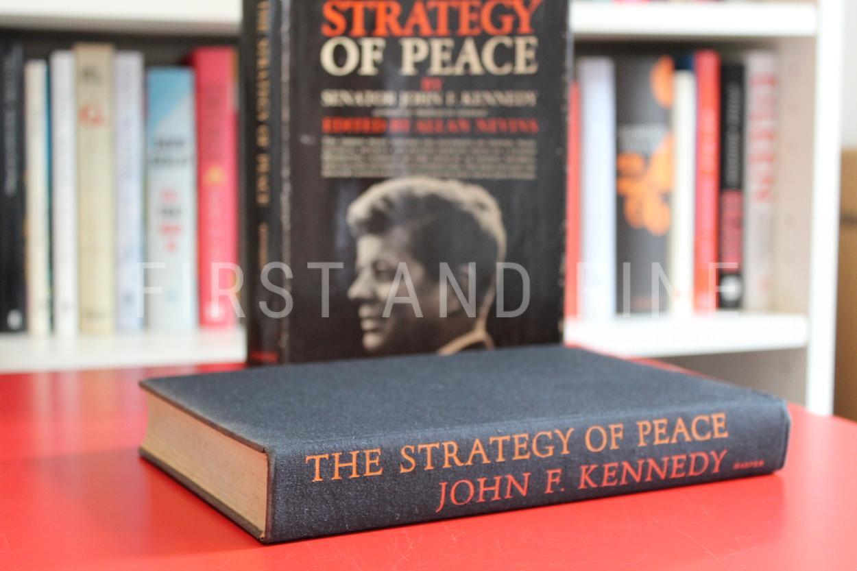 Kennedy, John F. (1960) 'The Strategy of Peace', signed first edition - Image 4