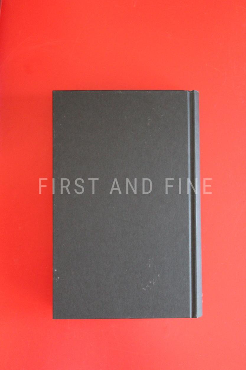 Liu, Cixin (2017) 'The Wandering Earth', double signed UK first edition (not the limited edition) - Image 7