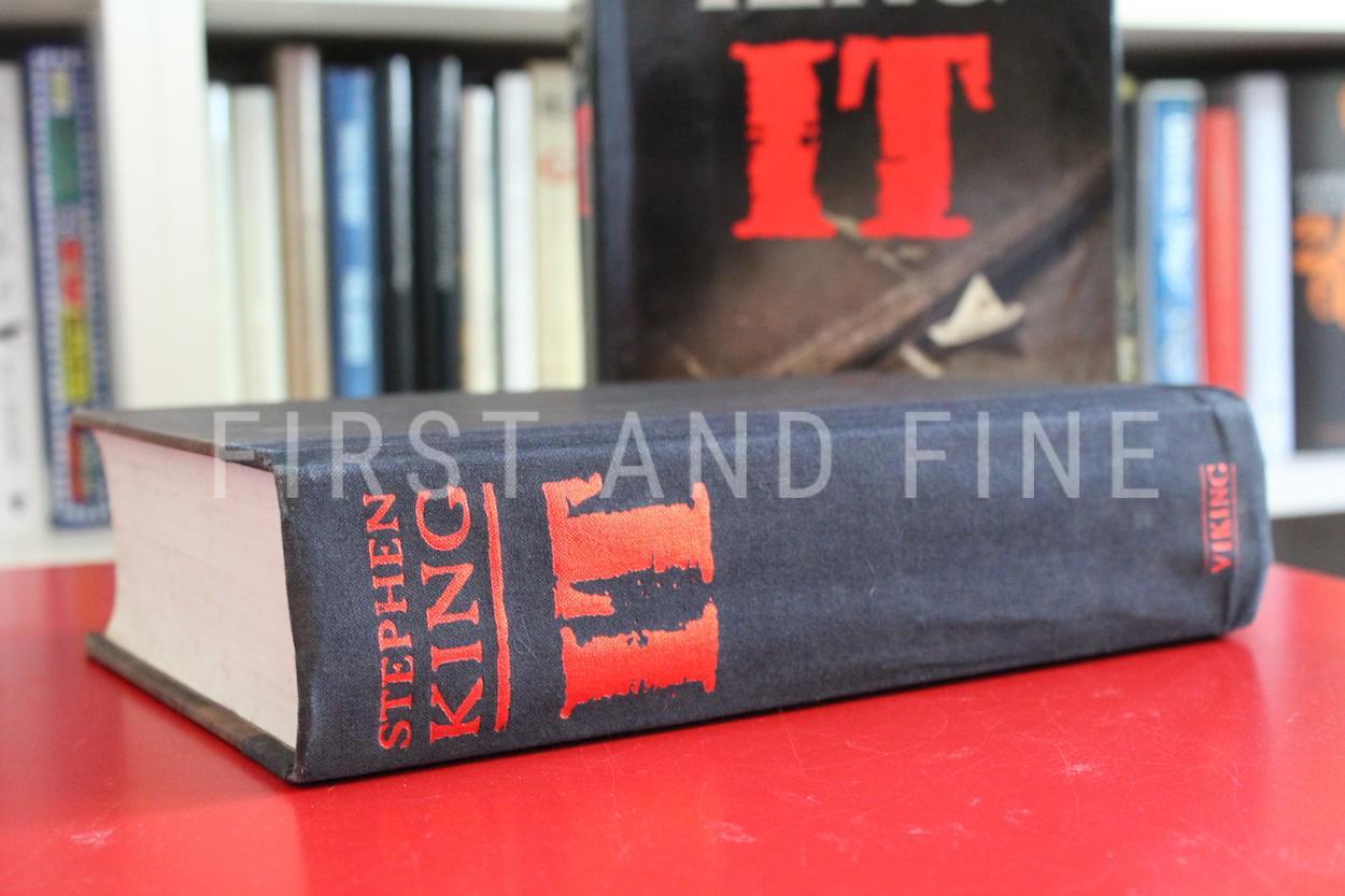 King, Stephen (1986) 'IT', inscribed first edition - Image 4