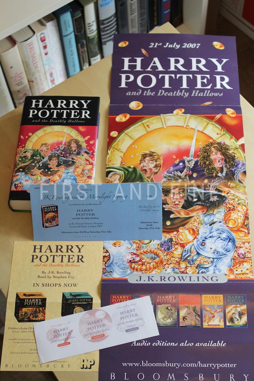 Rowling, JK (2007) 'Harry Potter and the Deathly Hallows', UK signed first edition - Image 4