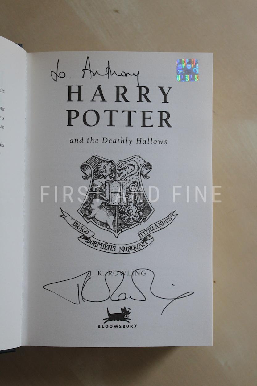Rowling, JK (2007) 'Harry Potter and the Deathly Hallows', UK signed first edition - Image 2