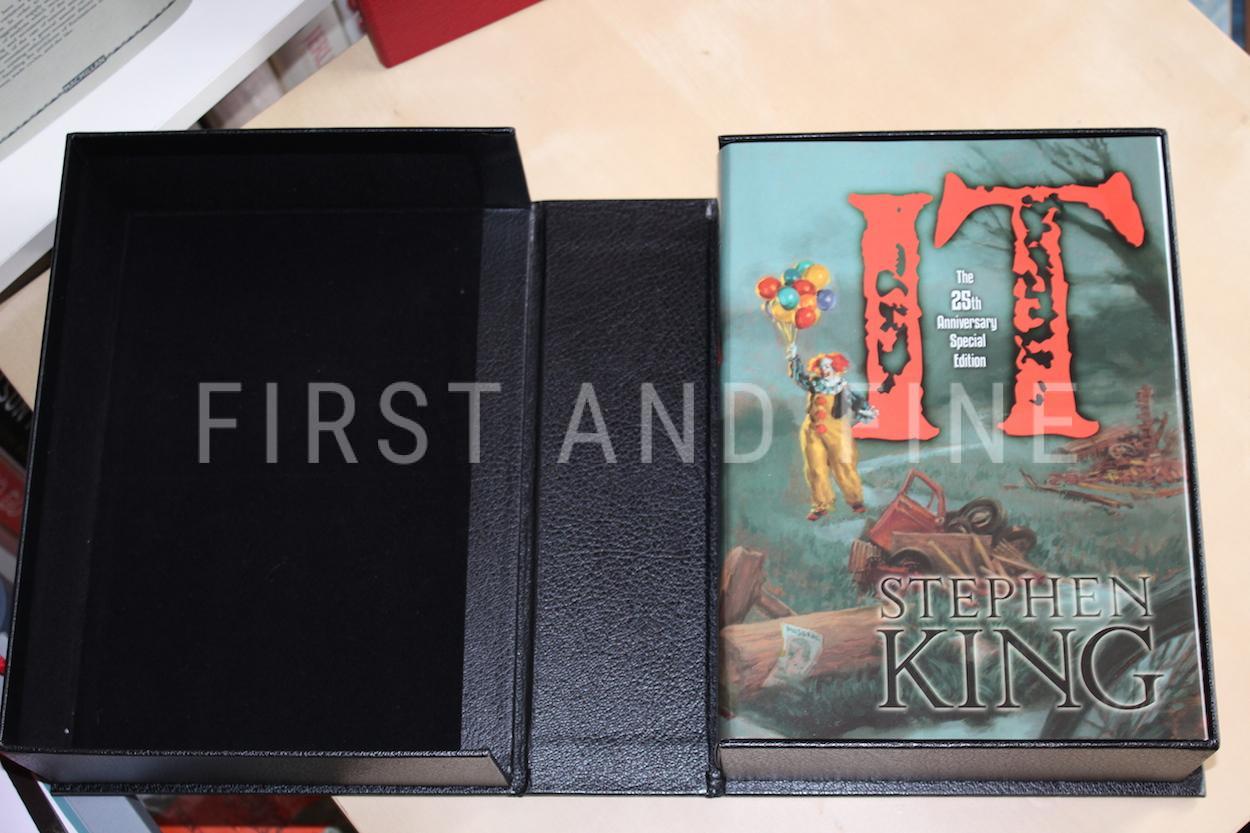 King, Stephen (2011) 'IT', signed limited edition with matching artist portfolio - Image 5
