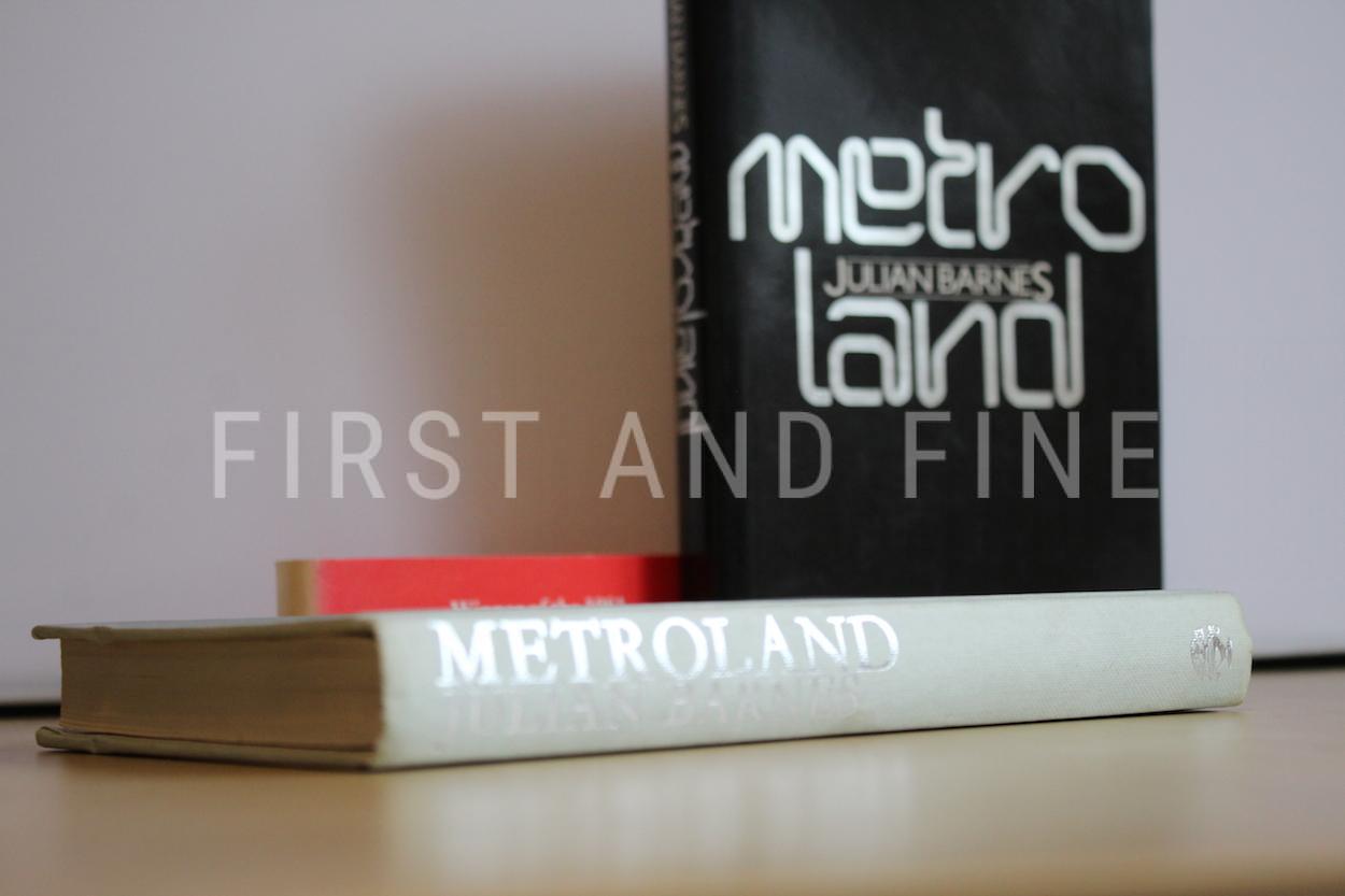 Barnes, Julian (1980) 'Metroland', UK signed first edition - Image 4