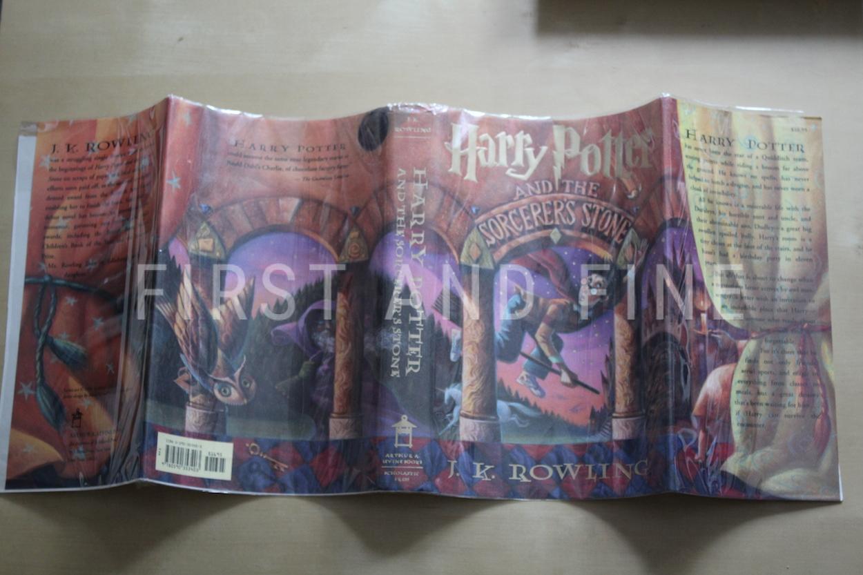 Rowling, J.K. (1998) 'Harry Potter and the Sorcerer's Stone', US signed first edition, second printing - Image 15