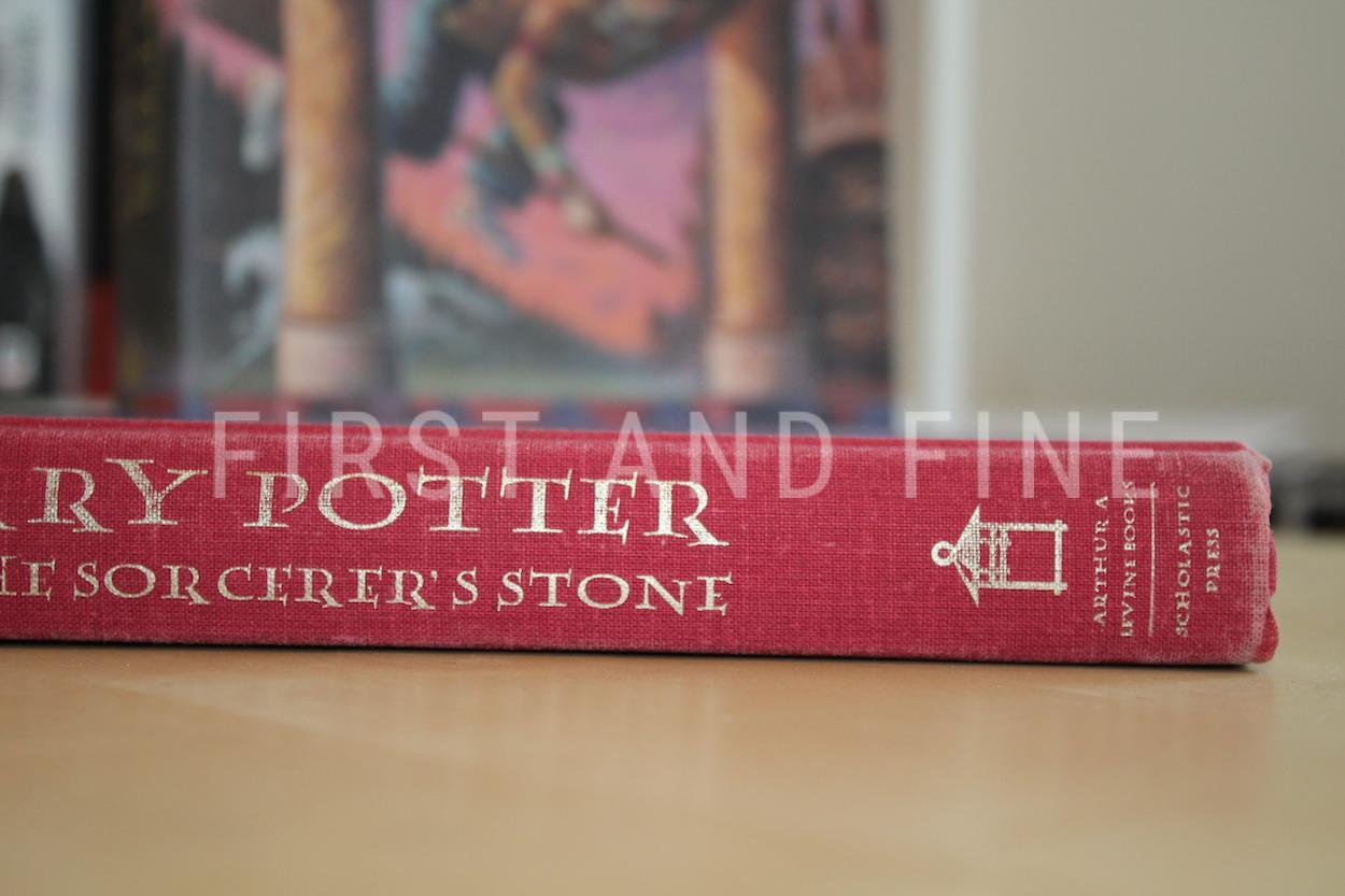 Rowling, J.K. (1998) 'Harry Potter and the Sorcerer's Stone', US signed first edition, second printing - Image 12