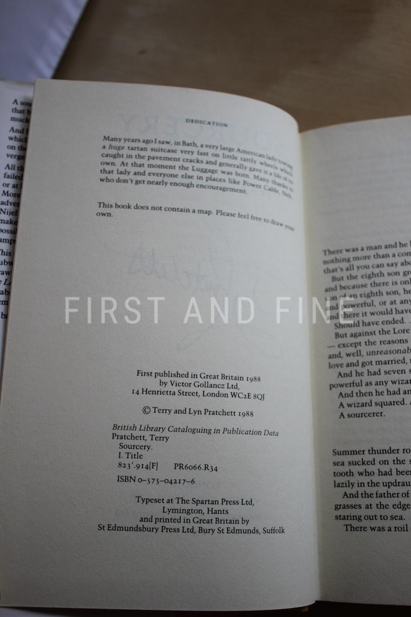 Pratchett, Terry (1988) 'Sourcery', UK signed first edition - Image 3