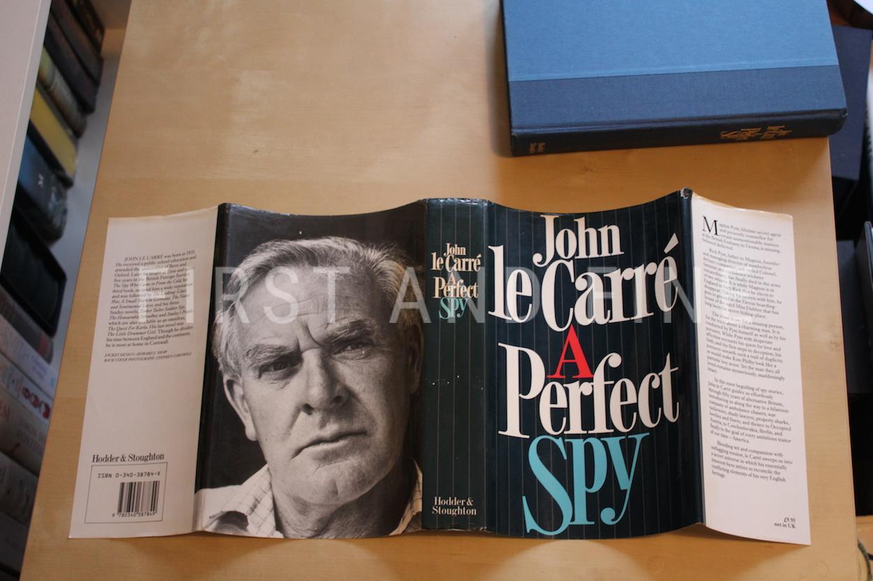 le Carré, John (1986) 'A Perfect Spy', UK signed and inscribed first edition - Image 11