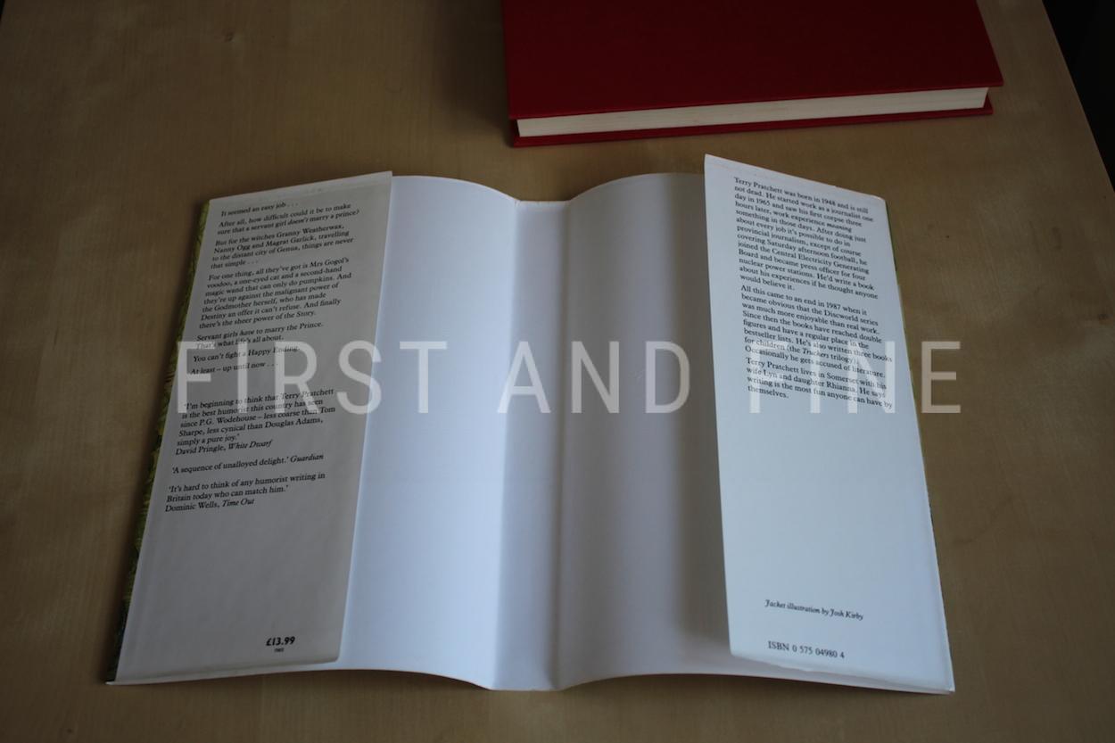 Pratchett, Terry (1991) 'Witches Abroad', UK signed first edition - Image 9