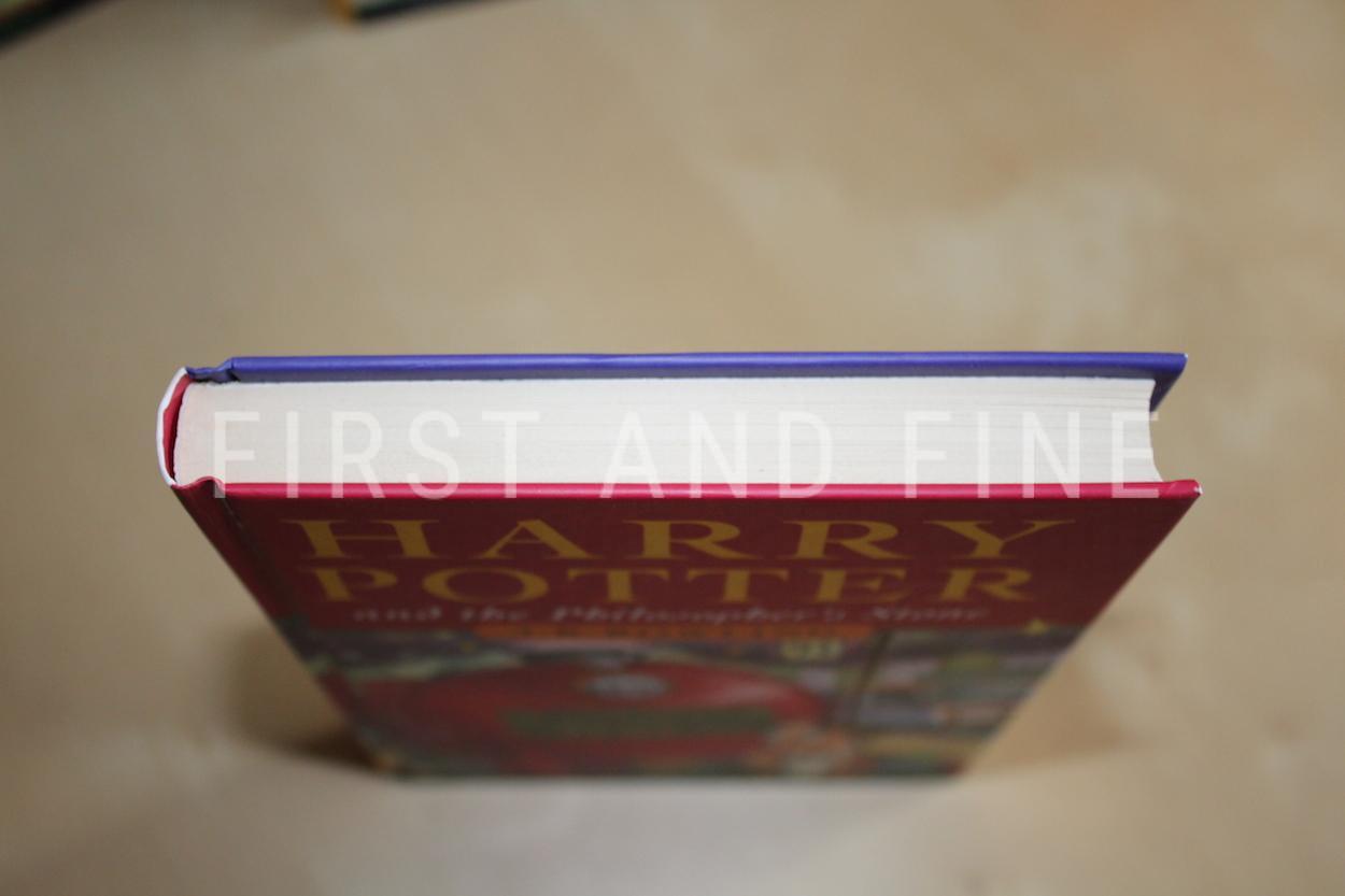 Rowling, J.K. (1997) 'Harry Potter and the Philosopher's Stone', UK first edition (later printing), signed by the film cast - Image 10