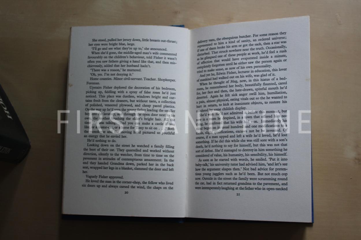 Middleton, Stanley (1974) 'Holiday', UK first edition - Image 10