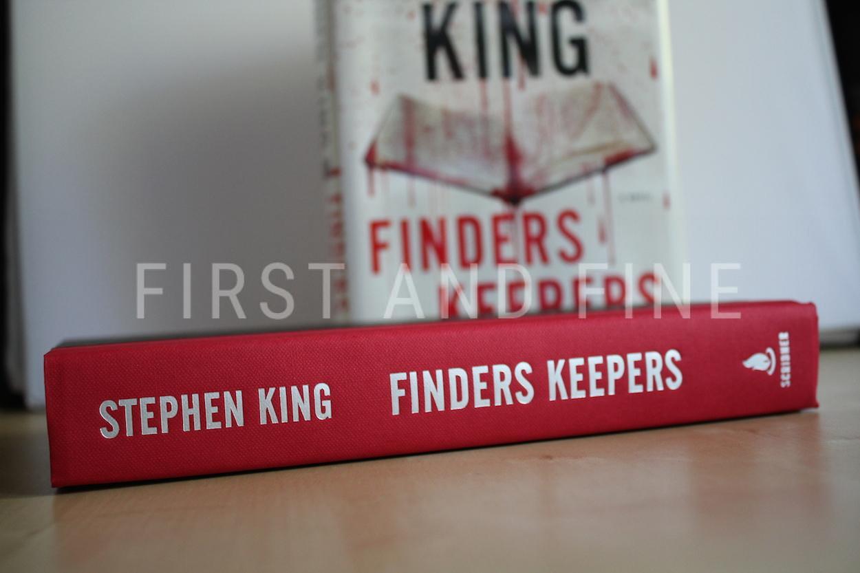 King, Stephen (2015) 'Finders Keepers', US signed first edition - Image 4