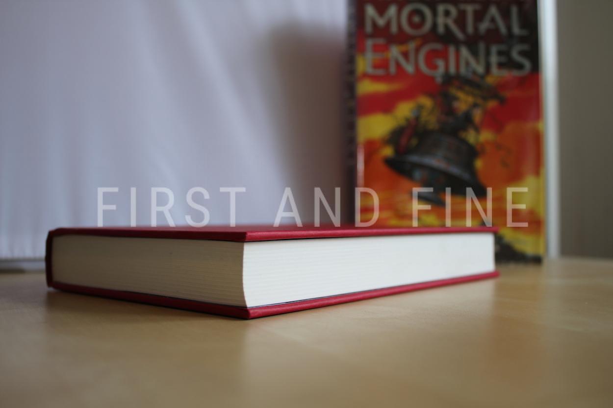 Reeve, Philip (2001) 'Mortal Engines', UK signed first edition with sketch - Image 5