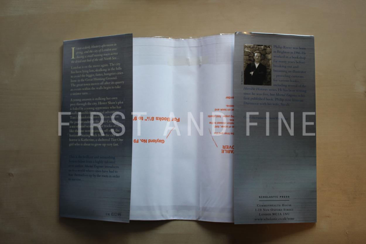 Reeve, Philip (2001) 'Mortal Engines', UK signed first edition with sketch - Image 10