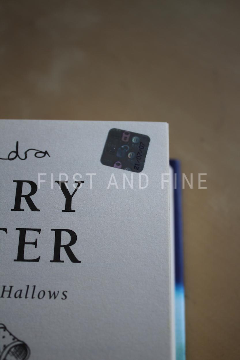 Rowling, J.K. (2007) 'Harry Potter and the Deathly Hallows', UK signed first edition with ephemera - Image 3