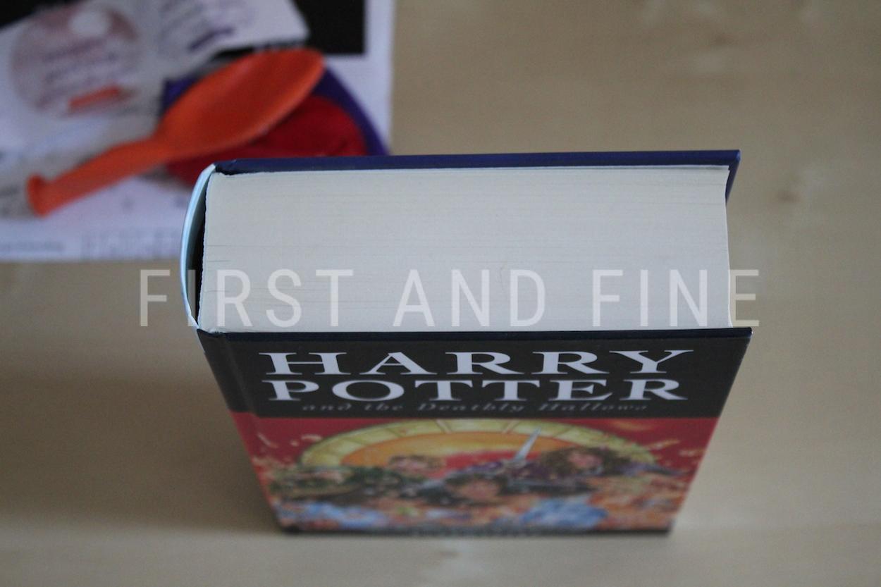 Rowling, J.K. (2007) 'Harry Potter and the Deathly Hallows', UK signed first edition with ephemera - Image 8