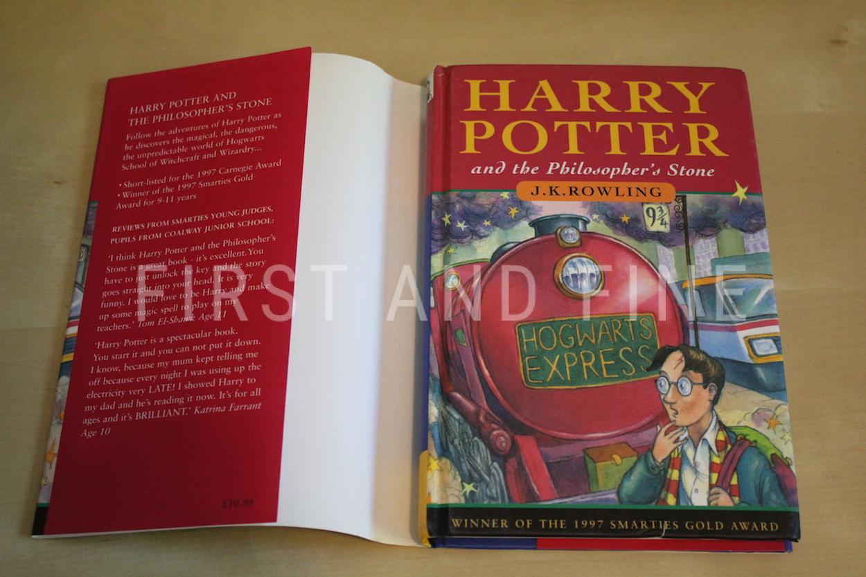 Rowling, J.K. (1997 & 1998) 'Harry Potter and the Philosopher's Stone', UK signed first editio, fourth print, and 'Harry Potter and the Chamber of Secrets', UK signed first edition seventh print box set - Image 5