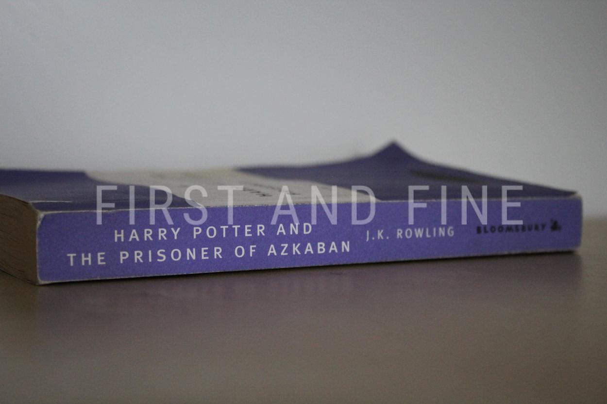 Rowling, J.K. (1999) 'Harry Potter and the Prisoner of Azkaban', UK first state uncorrected proof in purple wraps - Image 3