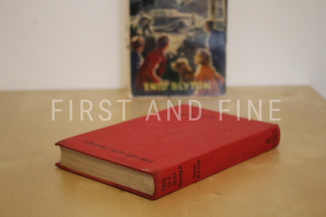 Blyton, Enid (1949) 'Five Get Into Trouble', UK first edition - Image 4