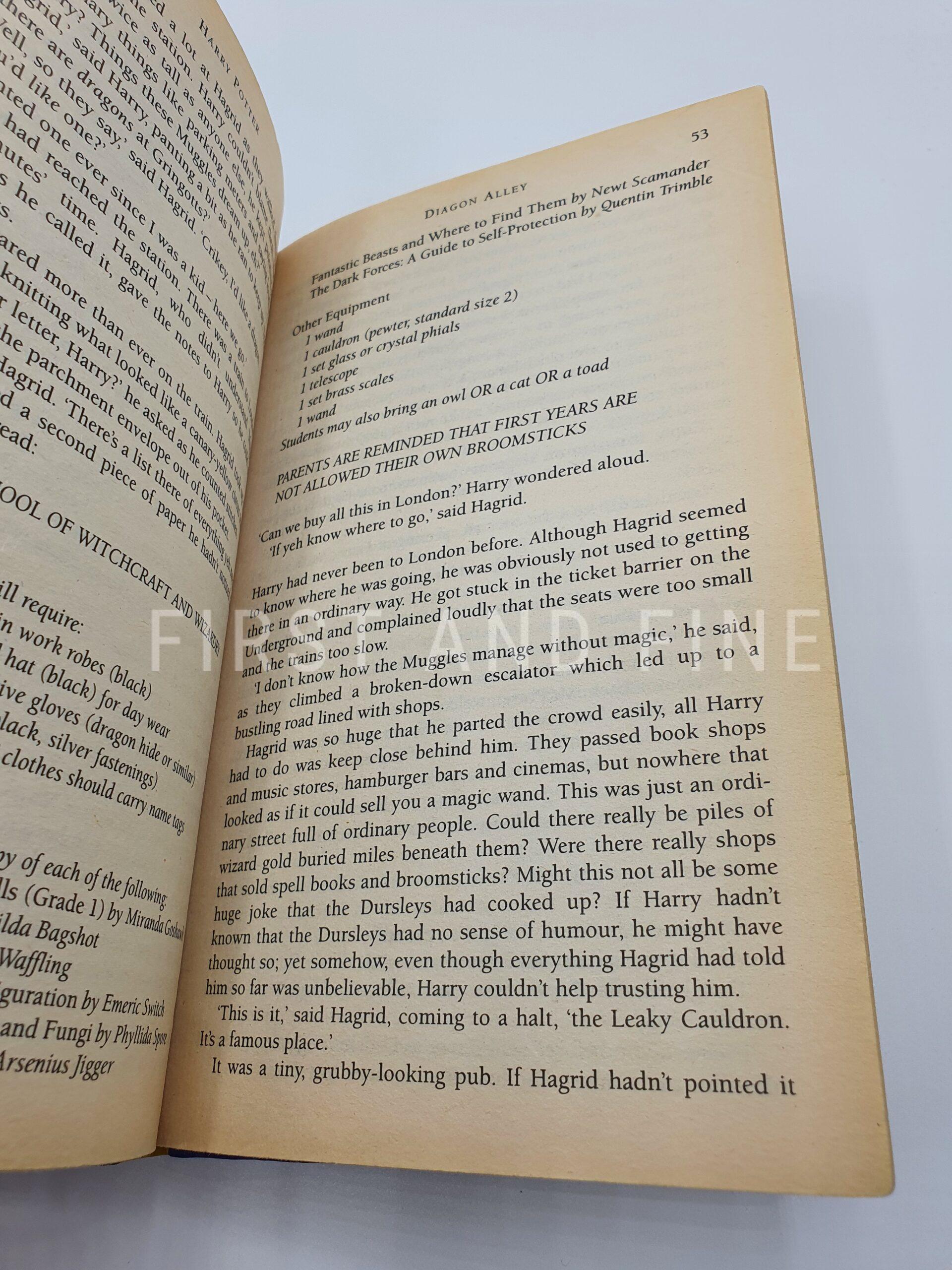 Rowling, J.K. (1997) 'Harry Potter and the Philosopher's Stone', UK hardback first edition published by Bloomsbury - Image 3