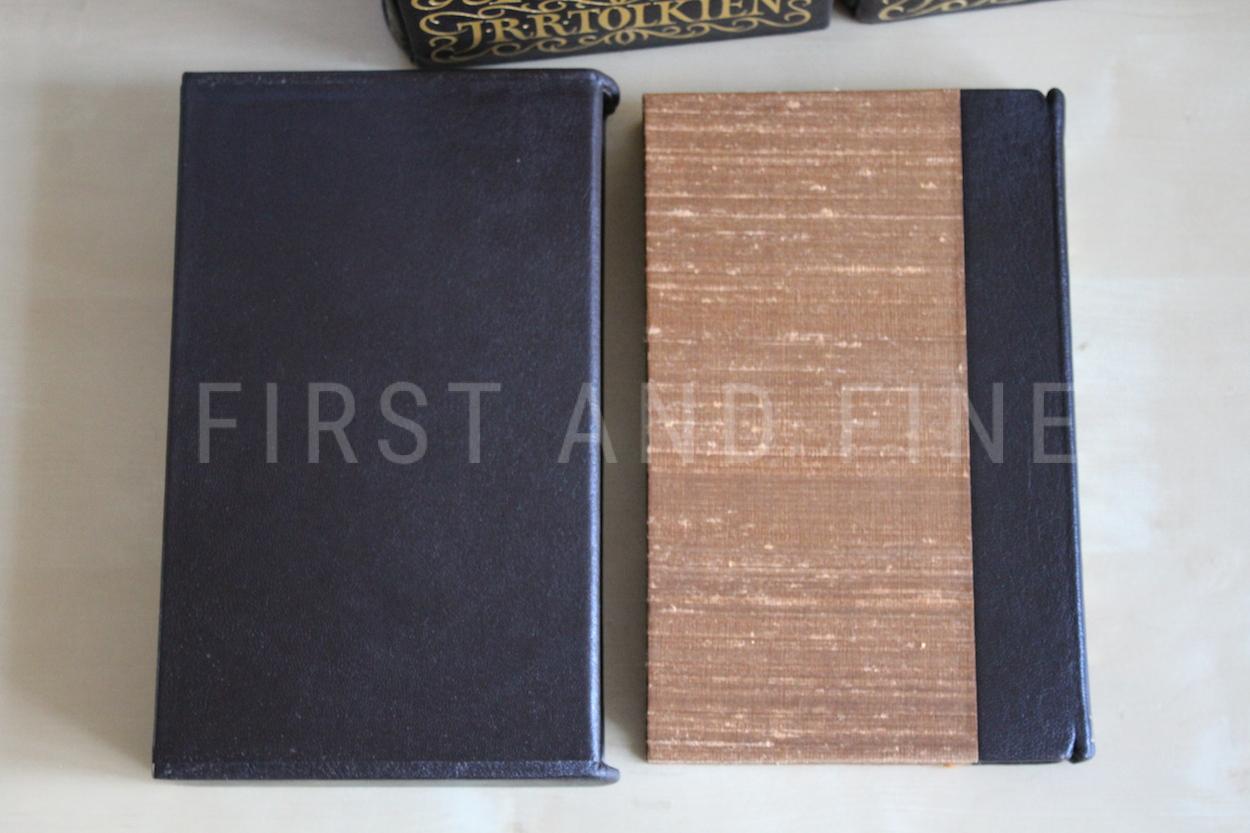 Tolkien, J.R.R. (2002-03) 'The Lord of the Rings', 'The Hobbit', and 'The Silmarillion', UK limited edition published by the Folio Society - complete same number set - Image 9