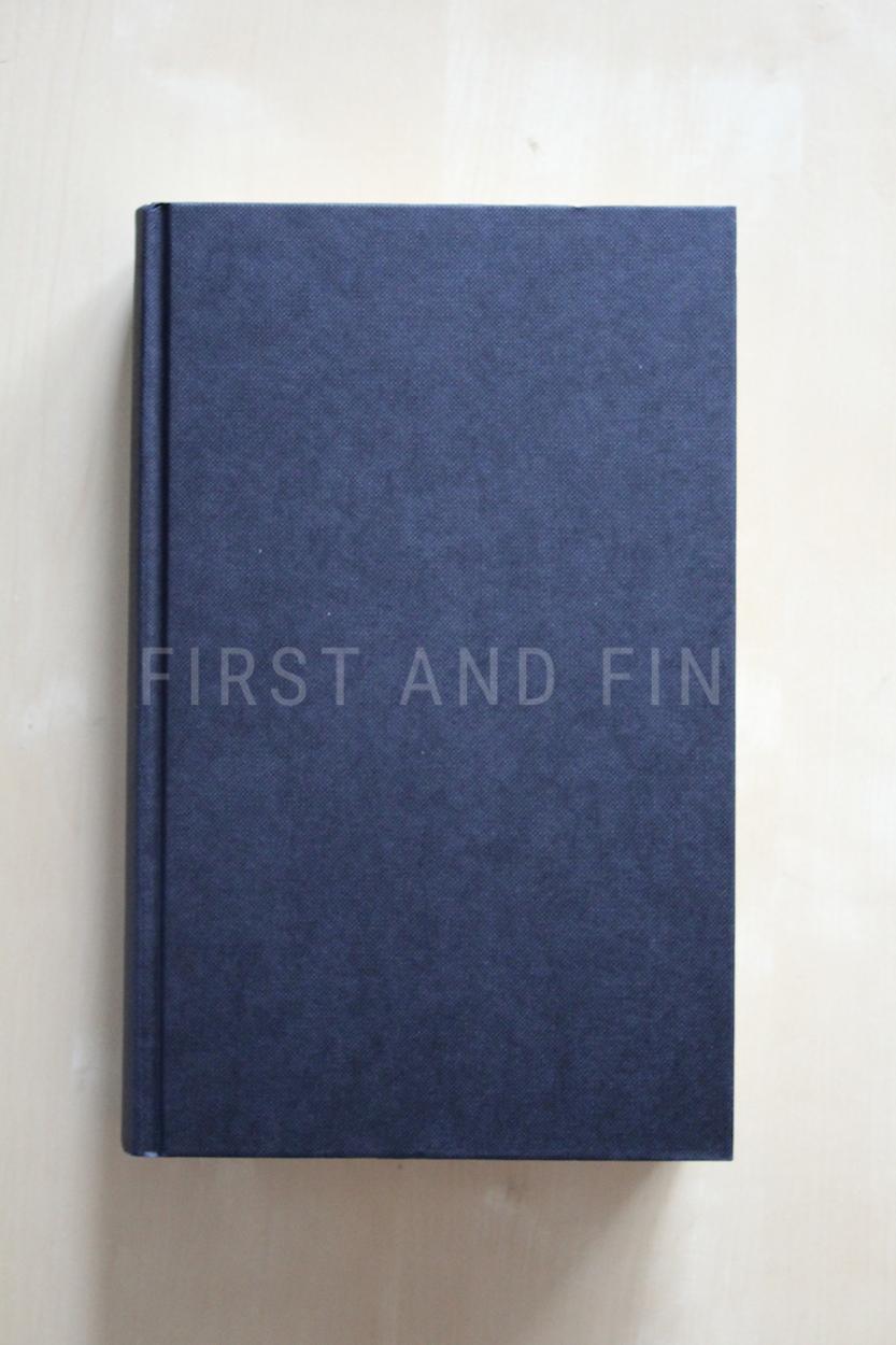 Banks, Iain (1993) 'Against A Dark Background', UK signed and inscribed first edition - Image 6