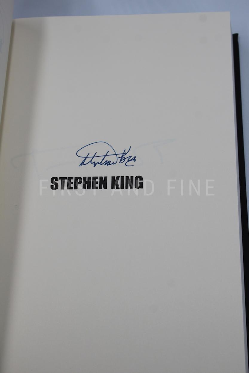 Blue, Tyson (editor) (2020) 'Hope and Miracles - Two Screenplays by Frank Darabont: The Shawshank Redemption and the Green Mile', US signed deluxe (lettered) limited edition, signed by Stephen King, Tom Hanks, Morgan Freeman and others - Image 2