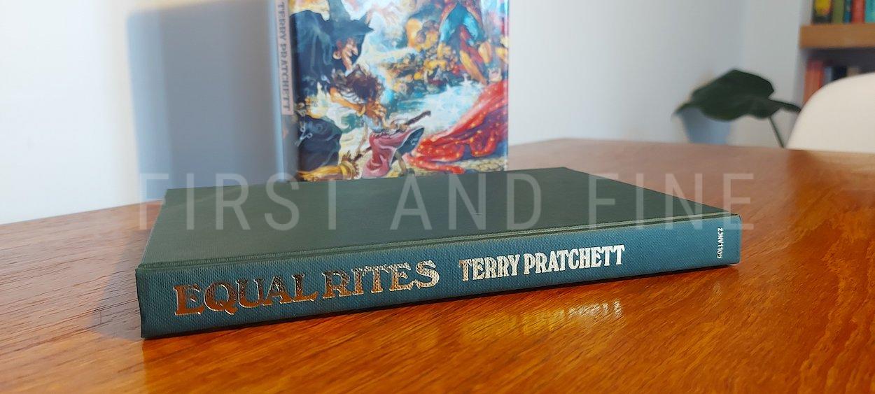 Pratchett, Terry (1987) 'Equal Rites', UK signed and inscribed first edition - Image 4
