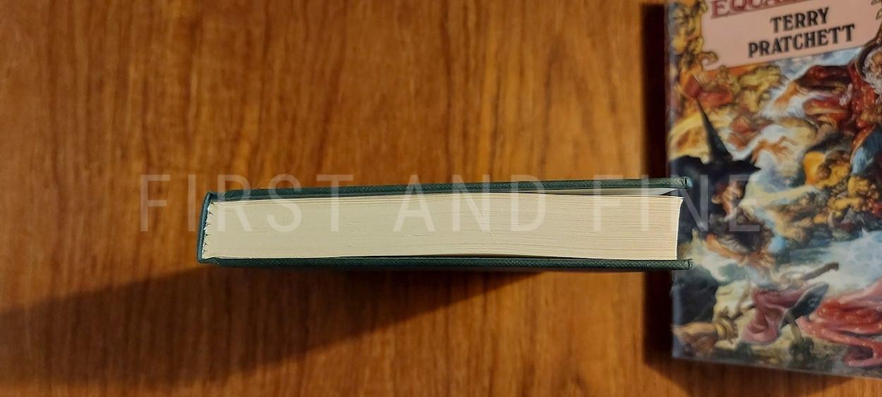 Pratchett, Terry (1987) 'Equal Rites', UK signed and inscribed first edition - Image 8