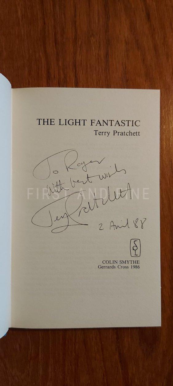Pratchett, Terry (1986) 'The Light Fantastic', UK signed and inscribed first edition - Image 2