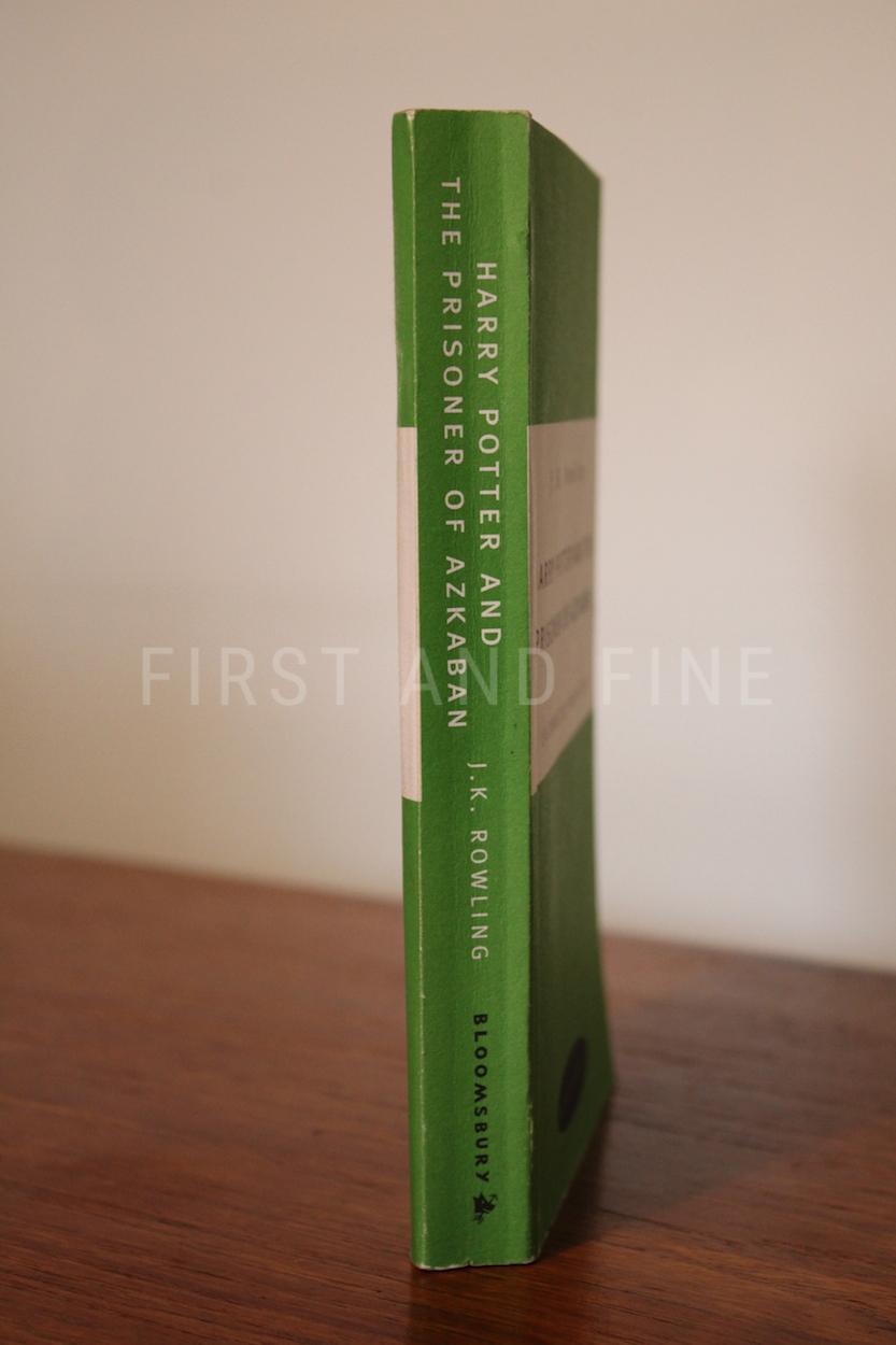 Rowling, J.K. (1999) 'Harry Potter and the Prisoner of Azkaban', UK uncorrected proof in green wraps - Image 9