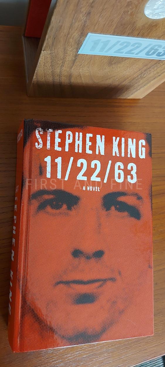King, Stephen (2011) '11/22/63', US signed limited edition - Image 8