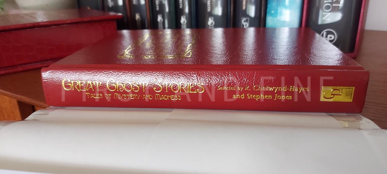 Chetwynd-Hayes, R. and Jones, Stephen (editors, 2004); King, Stephen (author et al.) 'Great Ghost Stories: Tales of Mystery and Madness', US signed lettered limited edition, signed by Stephen King et al. - Image 5