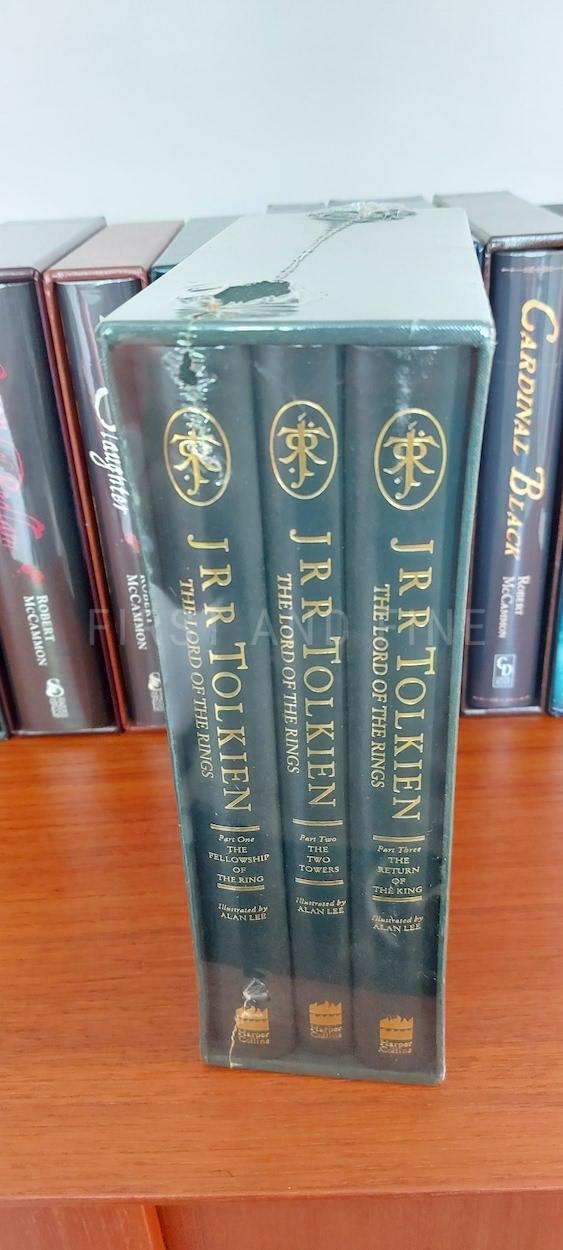 Tolkien, J.R.R. (author); Lee, Alan (illustrator) 'The Lord of the Rings', UK signed limited centenary edition - Image 2