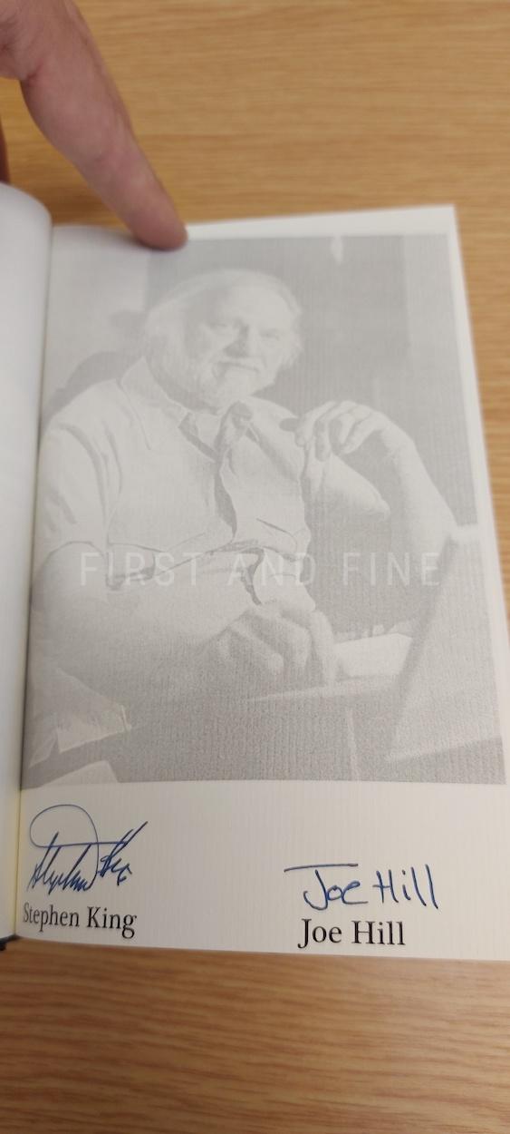 COLON, CHRISTOPHER (EDITOR) (2010) ‘HE IS LEGEND – AN ANTHOLOGY CELEBRATING RICHARD MATHESON’, US SIGNED Numbered LIMITED EDITION, SIGNED BY STEPHEN KING ET AL. - Image 4