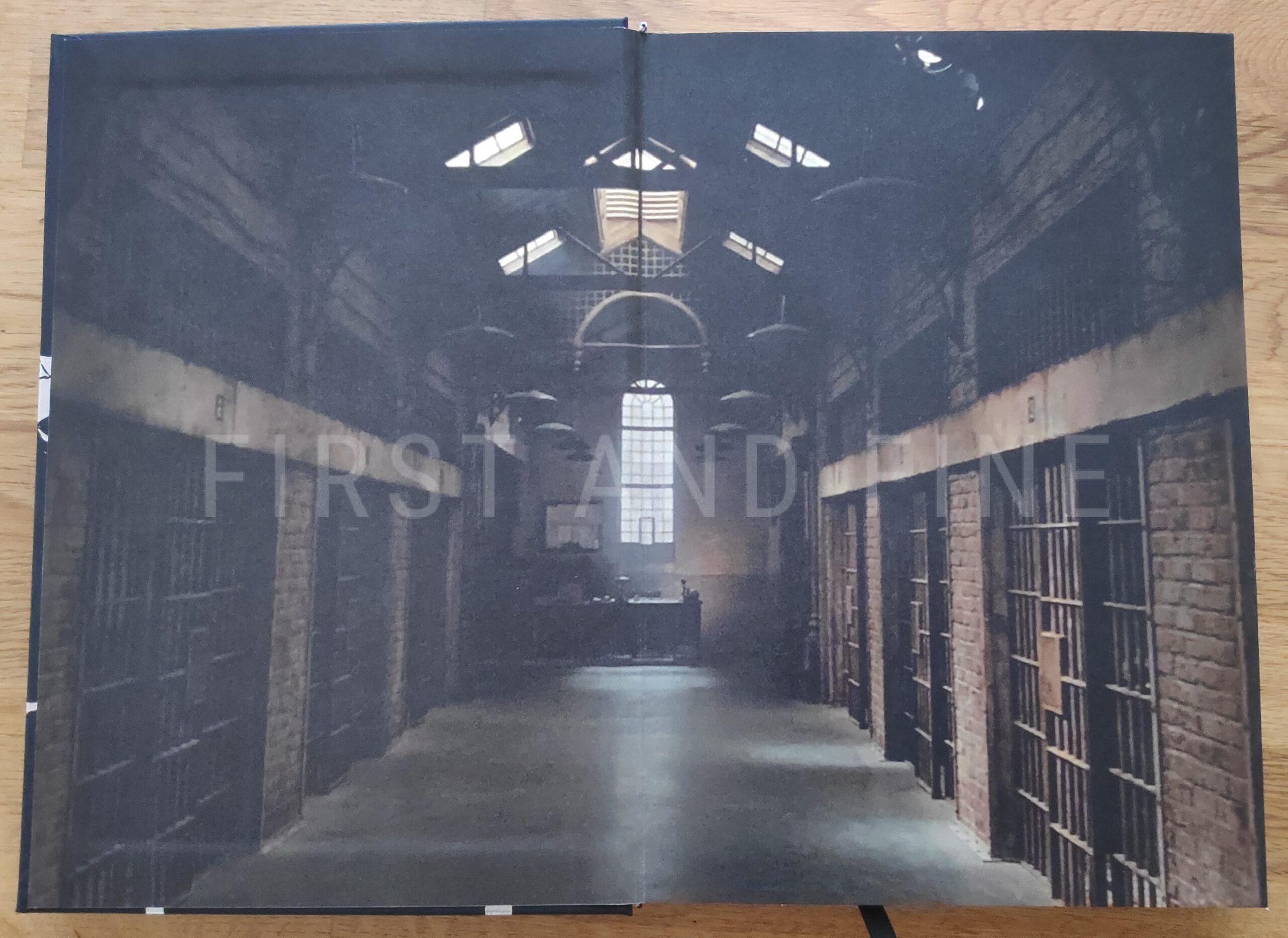 Blue, Tyson (editor) (2020) 'Hope and Miracles - Two Screenplays by Frank Darabont: The Shawshank Redemption and the Green Mile', US signed deluxe (lettered) limited edition, signed by Stephen King, Tom Hanks, Morgan Freeman and others - Image 12
