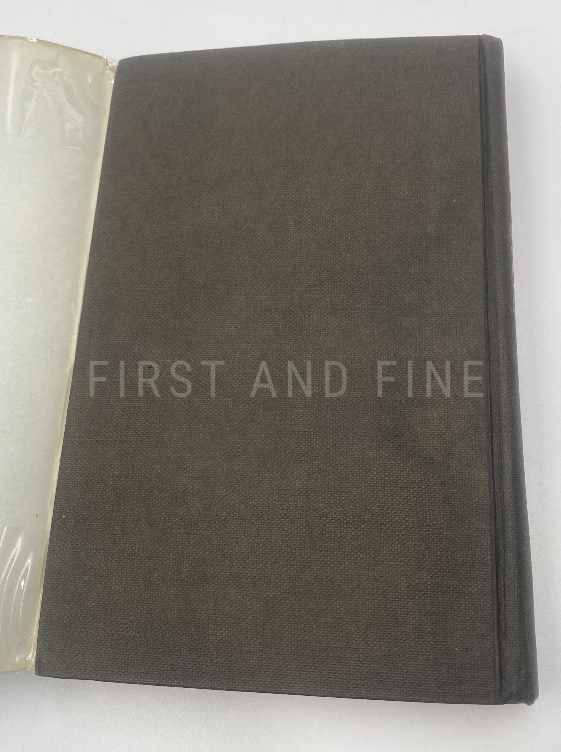 Smith, Wilbur (1965) 'Iets Moet Sterf (When the Lion Feeds)', Afrikaans signed and lined first edition - Image 6