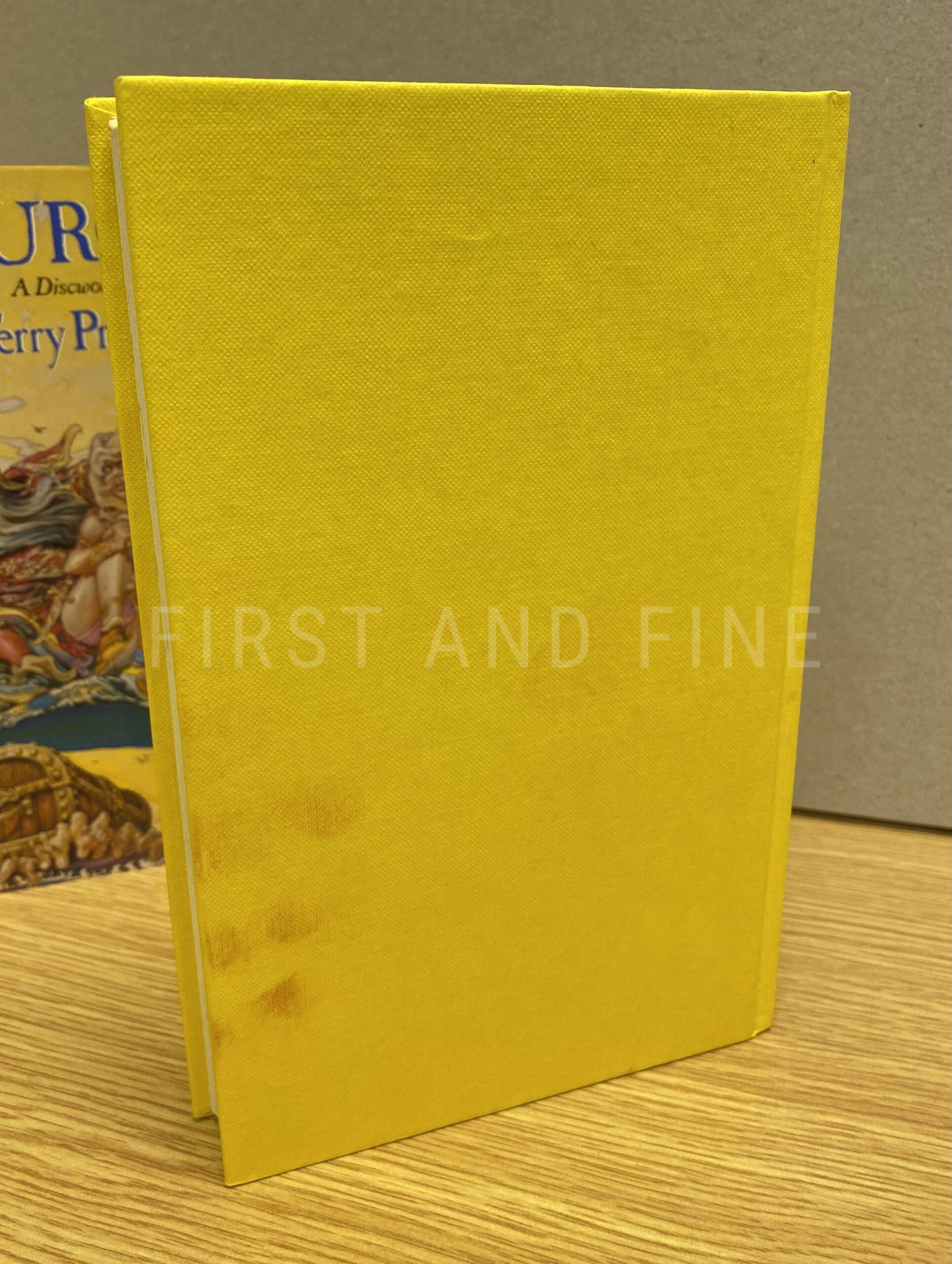 Pratchett, terry (1988) 'Sourcery', UK signed and inscribed first edition - Image 7