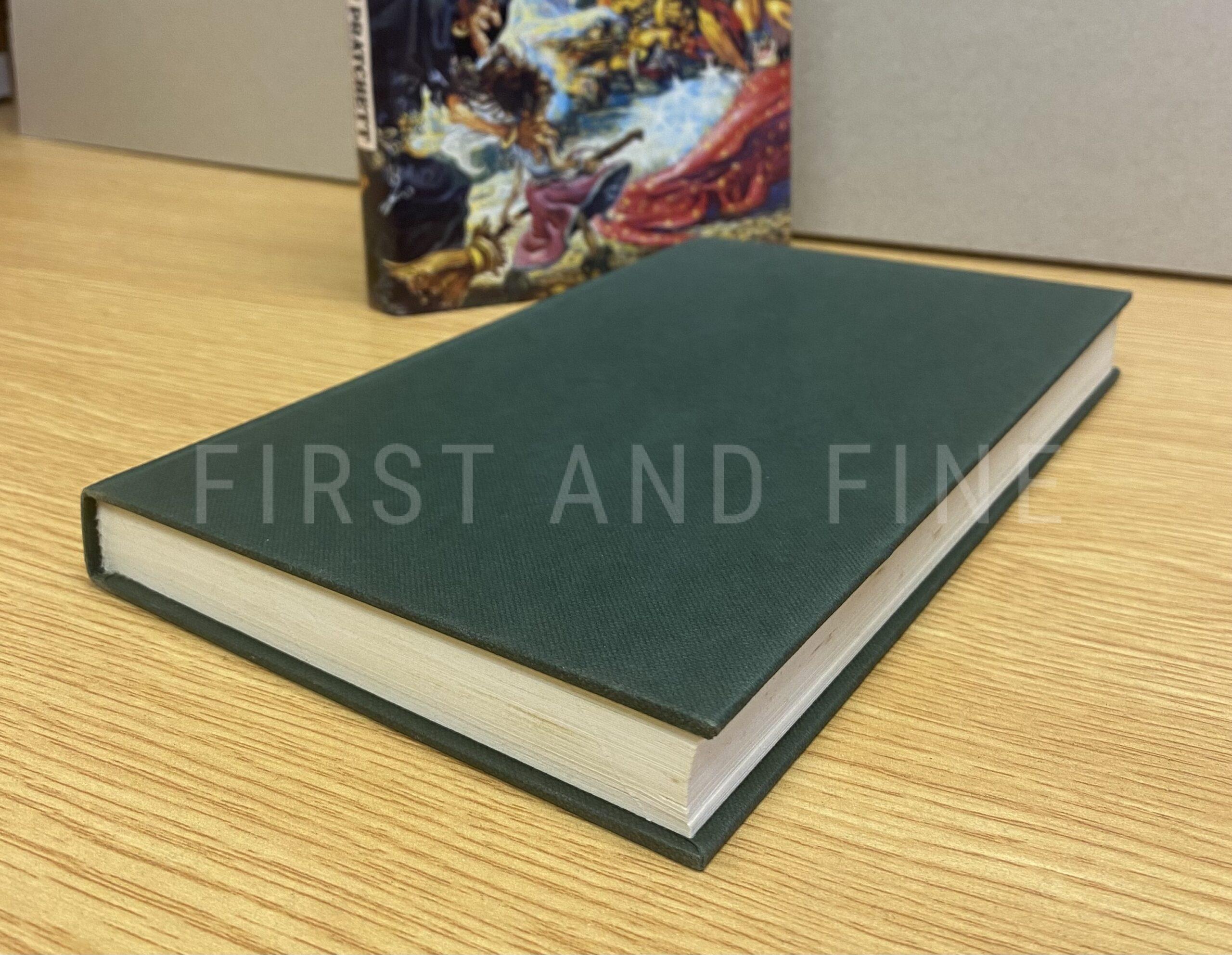 Pratchett, Terry (1987) 'Equal Rites', UK signed first edition - Image 8