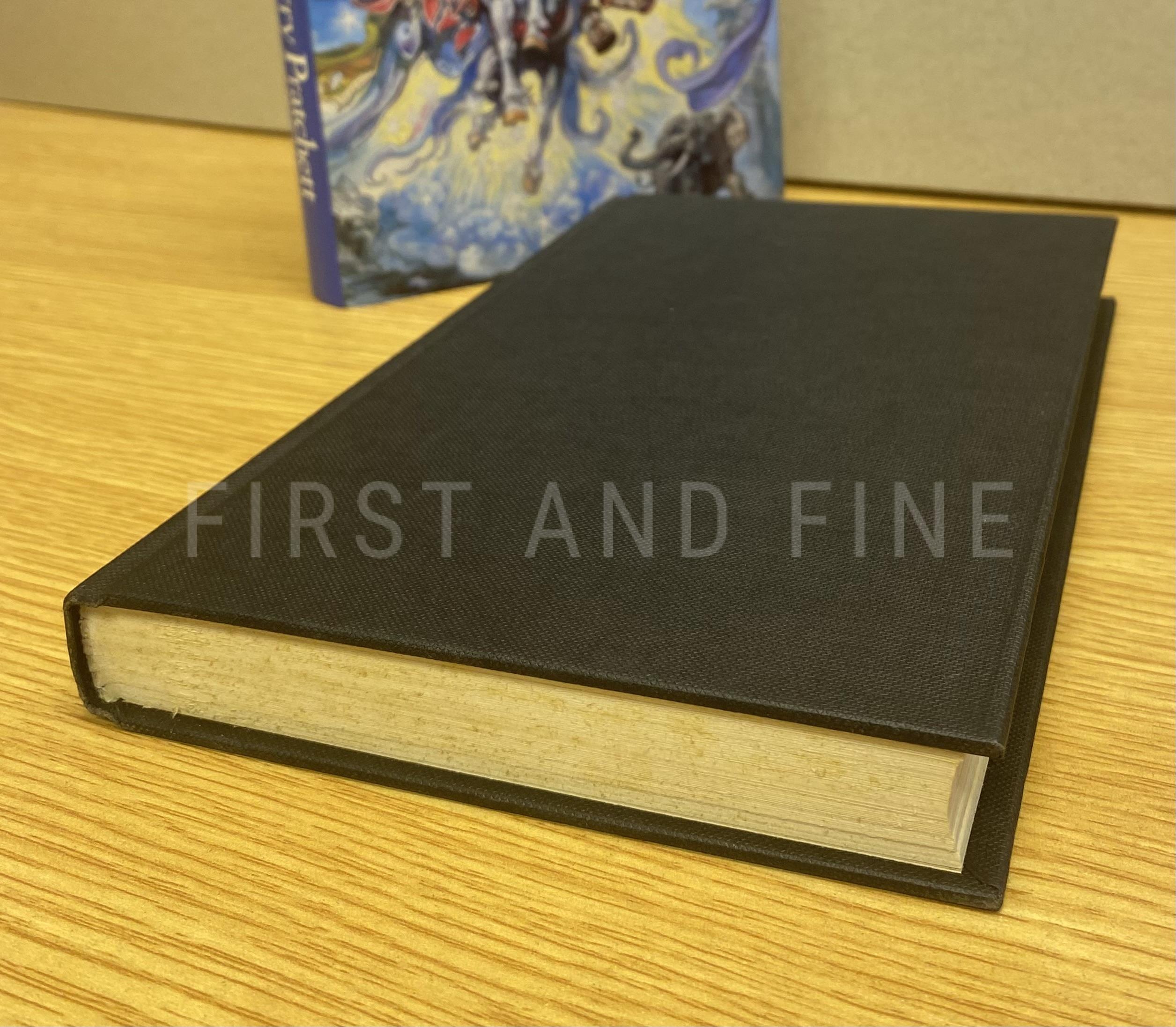 Pratchett, Terry (1987) 'Mort', UK signed first edition - Image 7